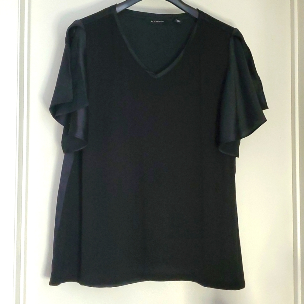 H By Halston Black Top Split‎ Flutter Sleeves Vneck Sz M